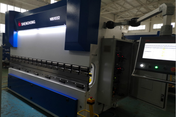 伺服折彎機(jī)低噪靜音 伺服折彎機(jī)低噪靜音