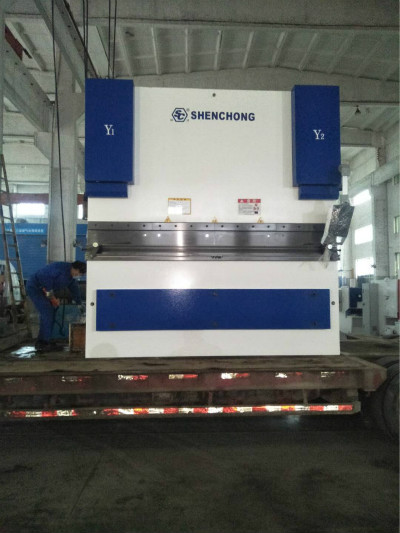 裝車數(shù)控折彎機