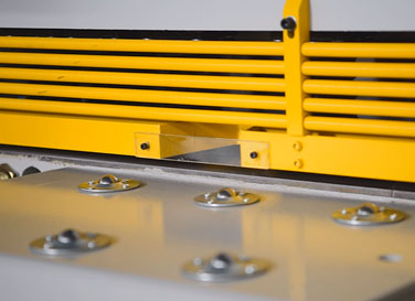 高精度數(shù)控剪板機工作臺