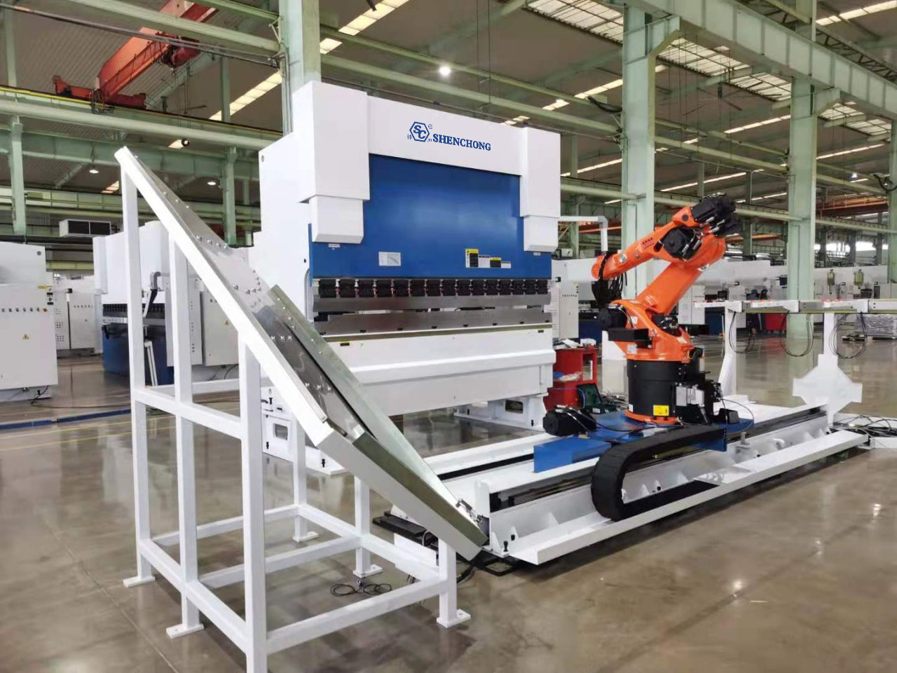 折彎?rùn)C(jī)器人 七軸機(jī)器人折彎單元